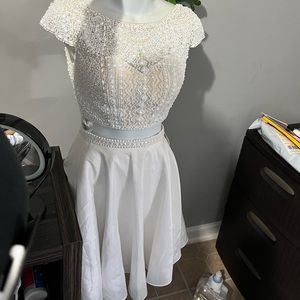 Sherri Hill White Short Homecoming Prom dress